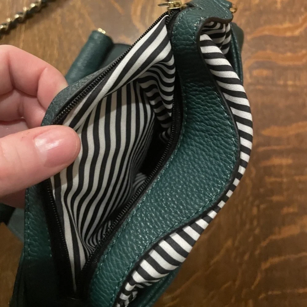 Vintage Crossbody Forest Green Leather Bag - Picture 6 of 8